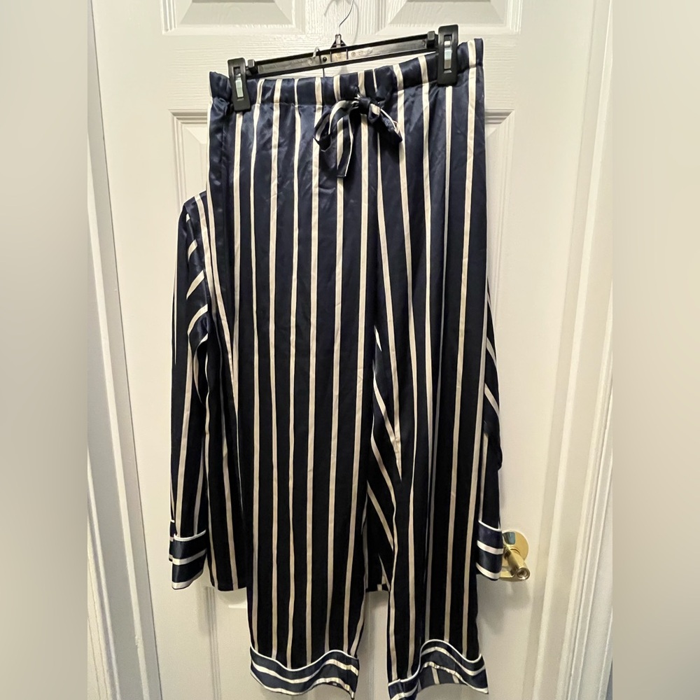 Serenedelicacy Women's Satin Pajama Set Long Sleeve Button Down Striped Silky - Picture 8 of 11
